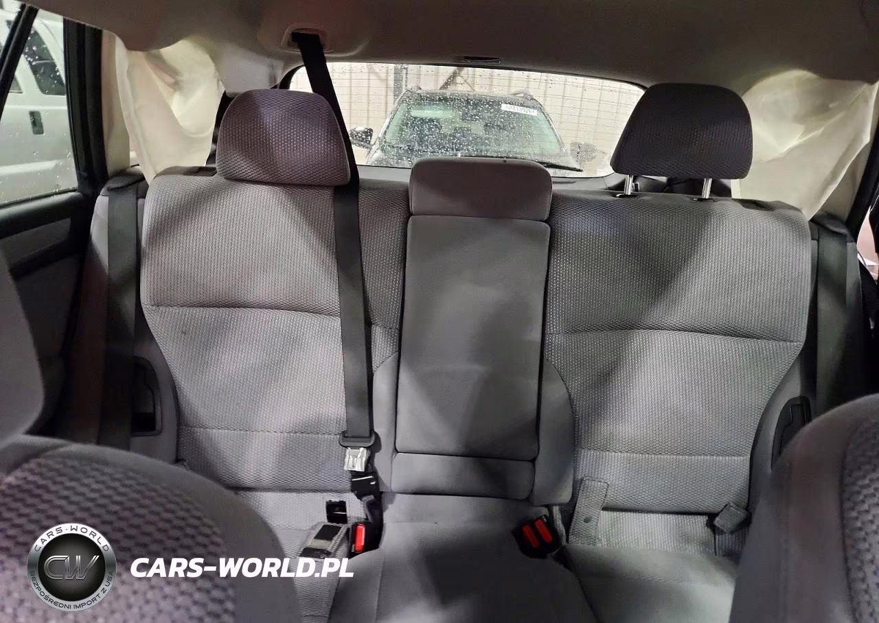 2018 Subaru Outback 2.5I Premium VIN:4S4BSACC3J3283083 - 10