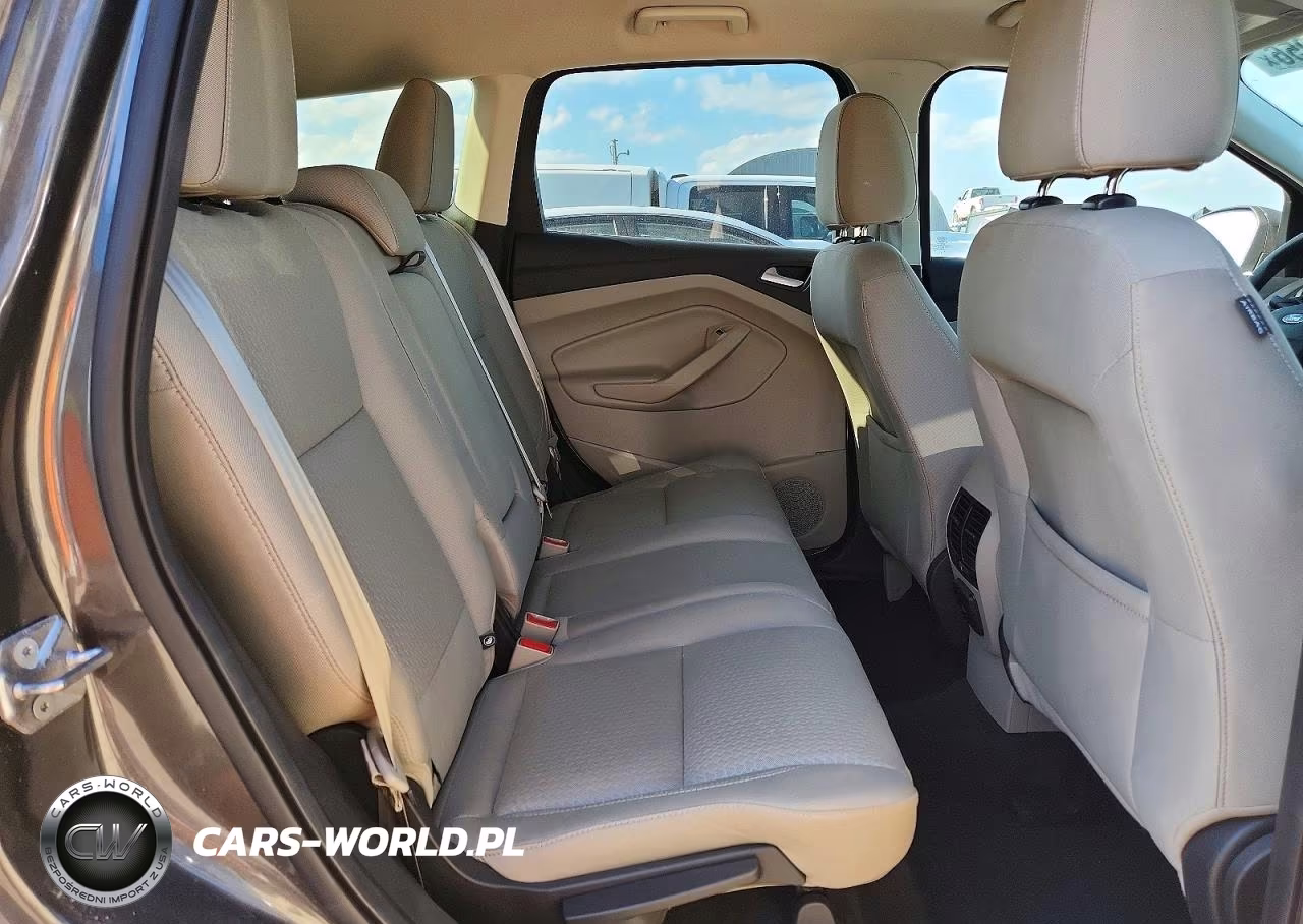2017 Ford Escape Se VIN:1FMCU9GD1HUA82173 - 11