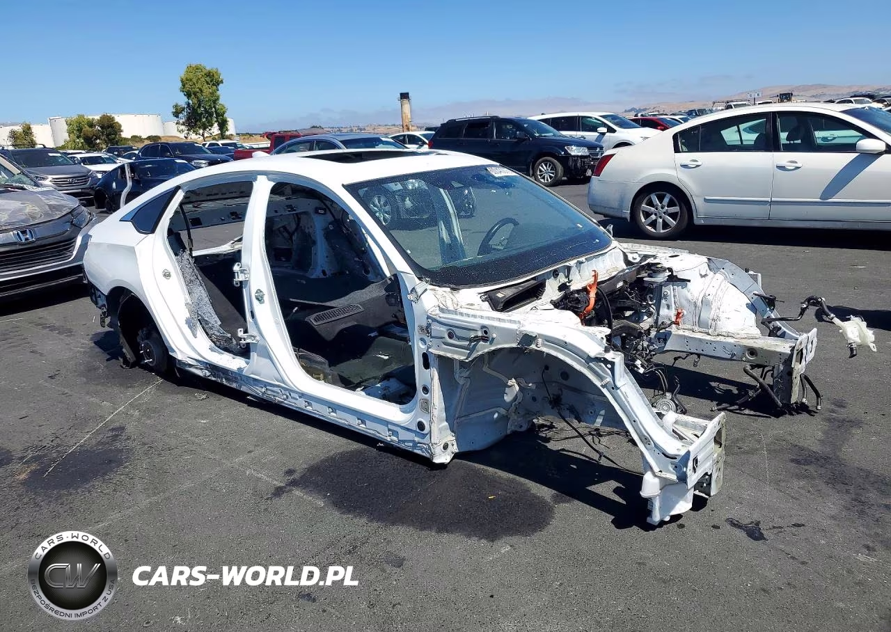 2020 Honda Accord Touring Hybrid VIN:1HGCV3F9XLA003834 - 4