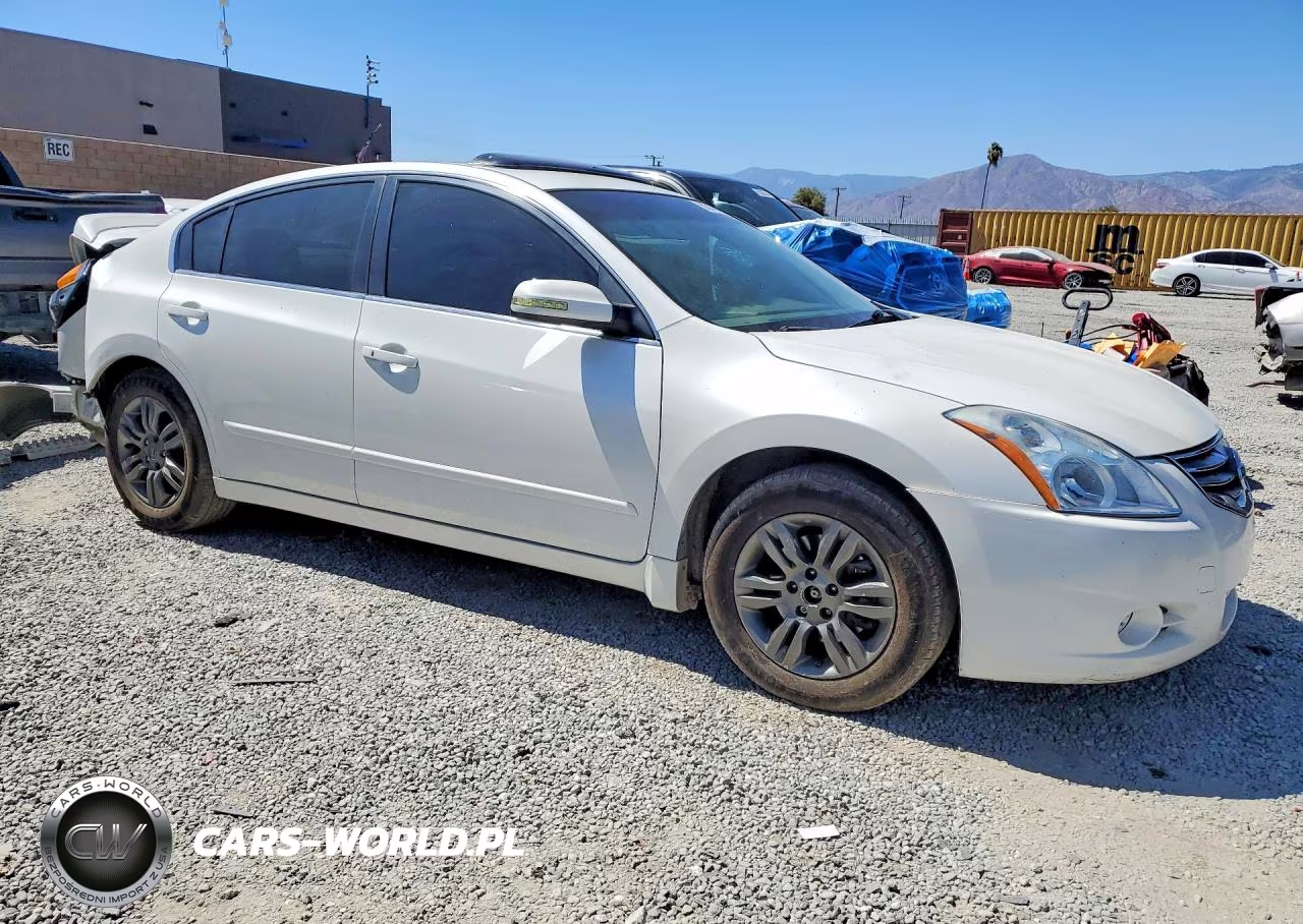 2011 Nissan Altima 2.5 VIN:1N4AL2AP0BN466137 - 4