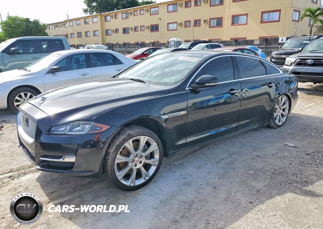 2017 Jaguar Xjl Portfolio – zdjęcie 1 z 13