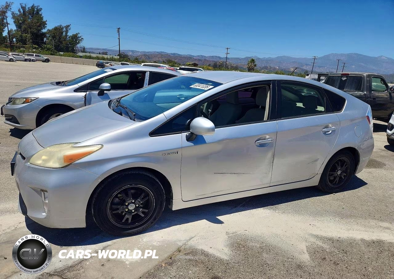 2012 Toyota Prius Two