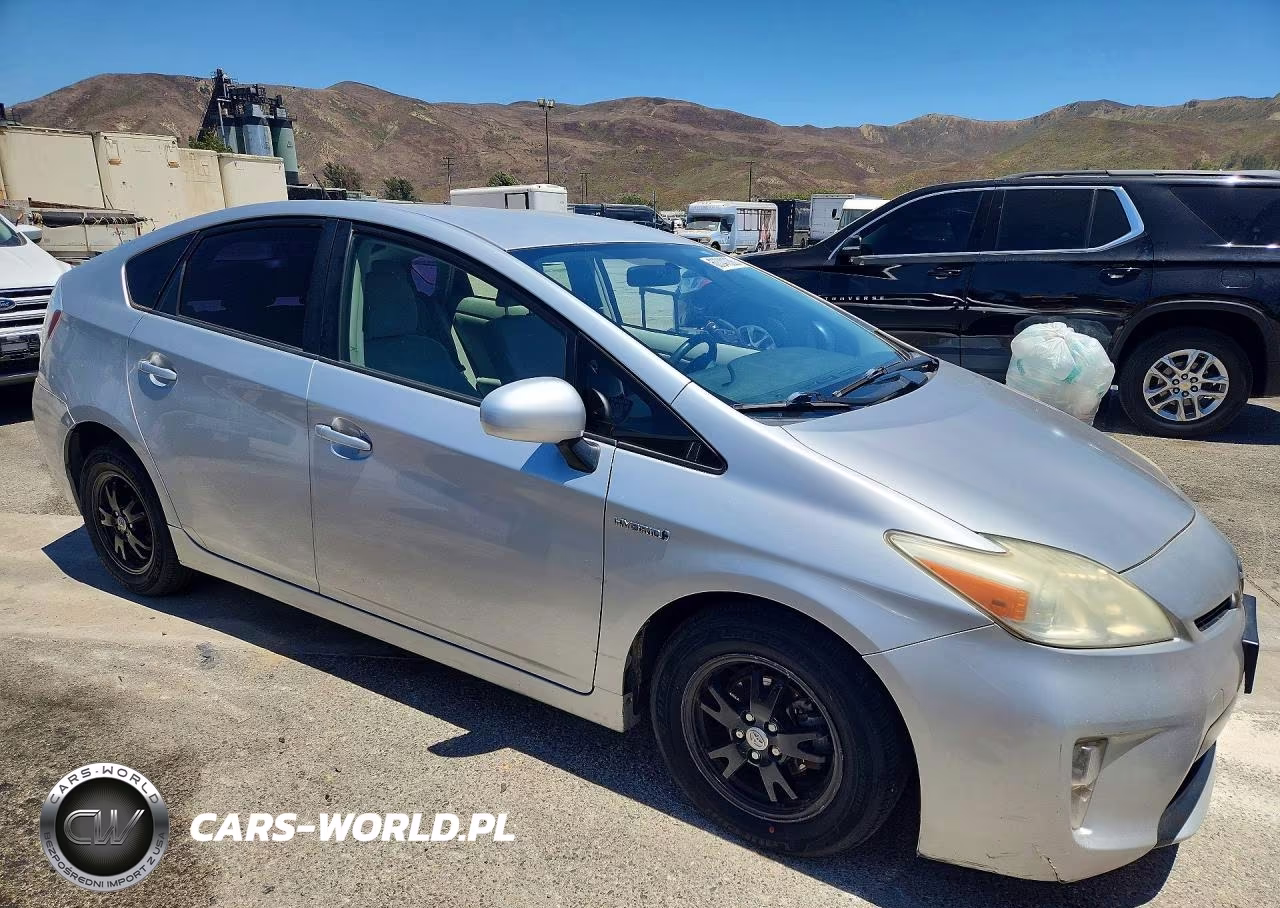 2012 Toyota Prius Two VIN:JTDKN3DU3C5383514 - 4