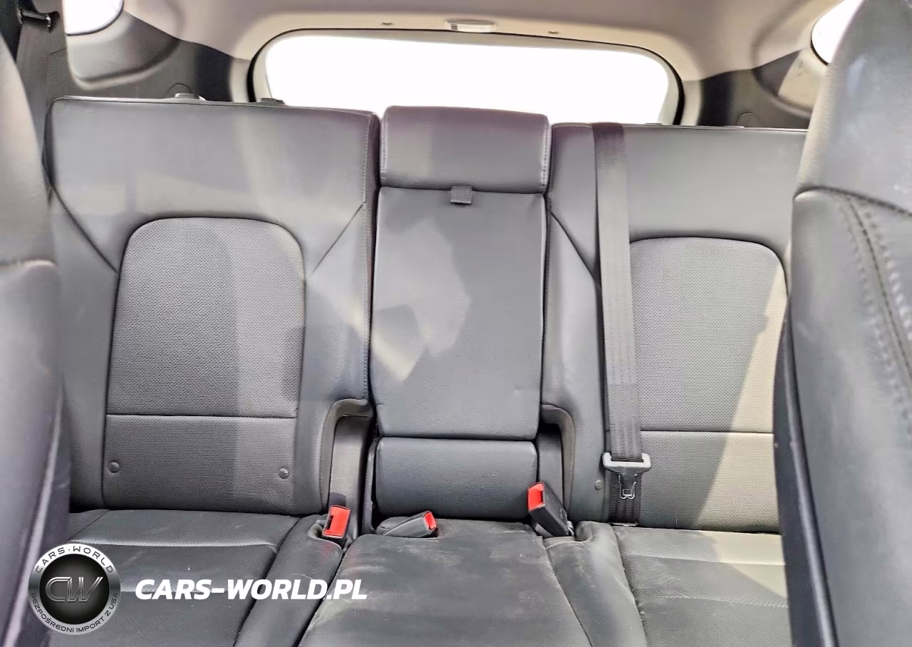 2018 Hyundai Santa Fe Sport 2.0T VIN:5XYZUDLA0JG548650 - 10