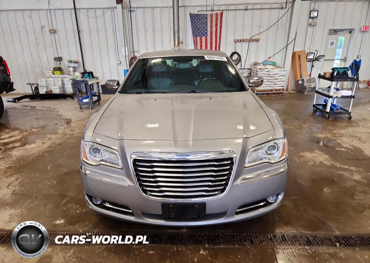 2014 Chrysler 300C VIN:2C3CCAKG7EH260441 - 5