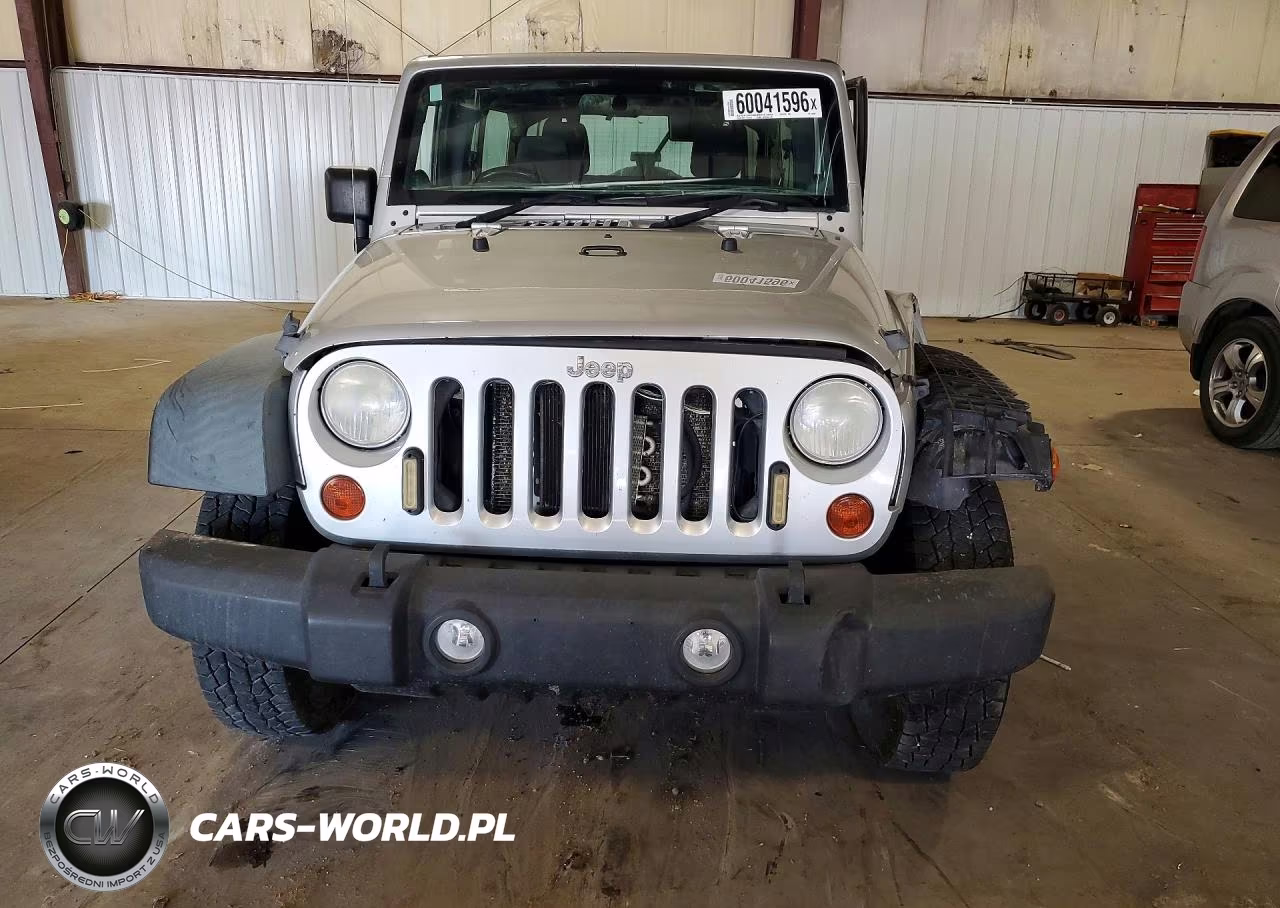 2011 Jeep Wrangler Unlimited Sport VIN:1J4BZ3H11BL556486 - 5