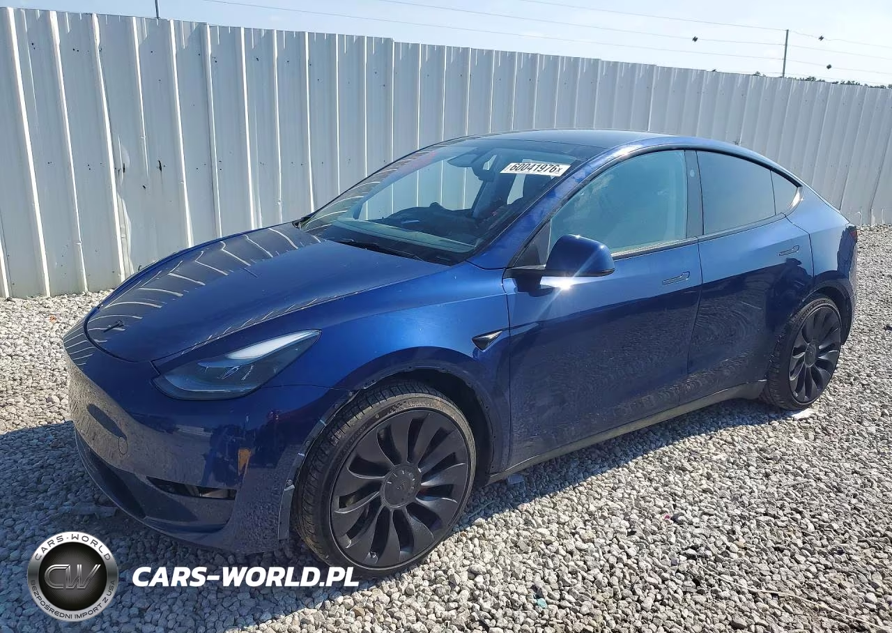 2023 Tesla Model Y – zdjęcie 1 z 13