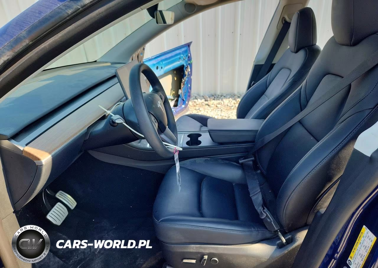 2023 Tesla Model Y VIN:7SAYGDEF0PF870221 - 7