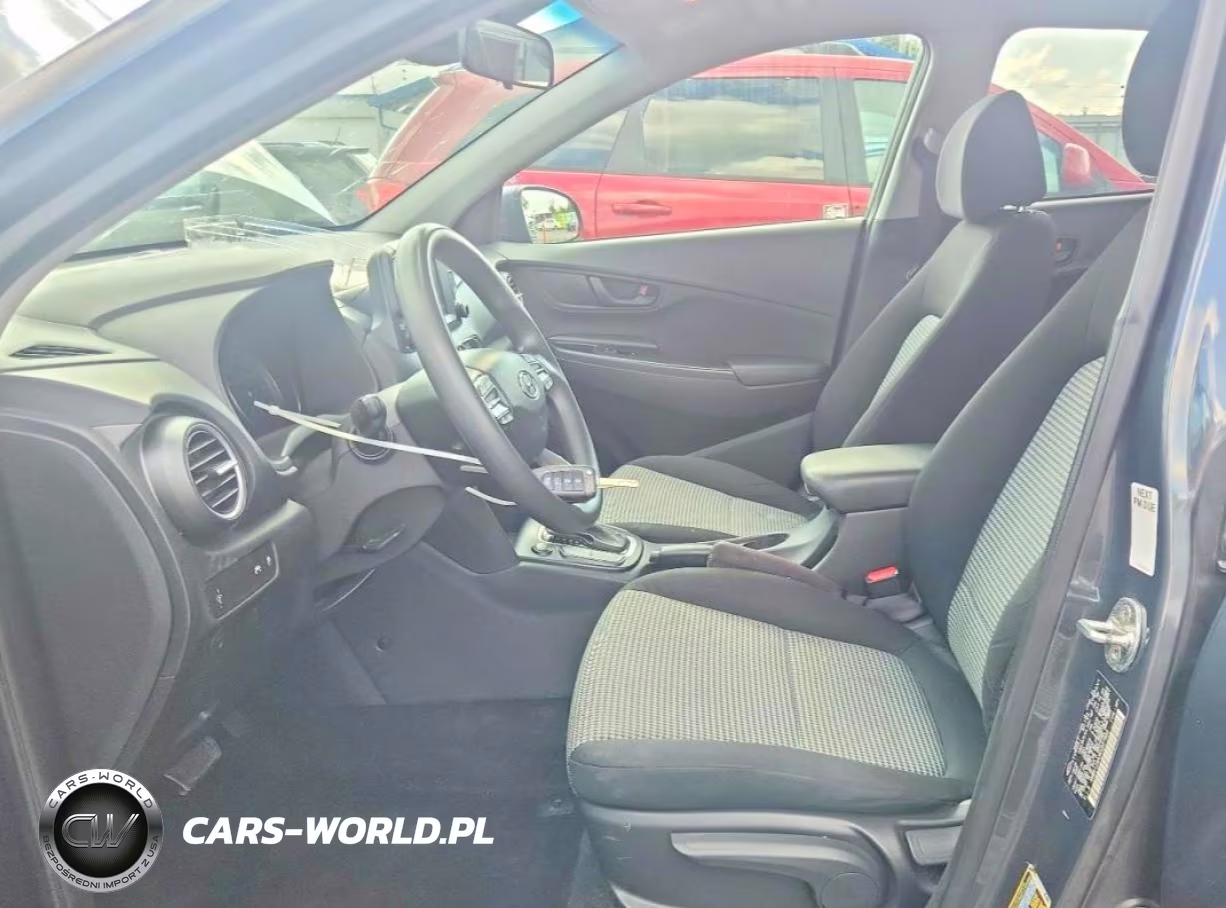 2019 Hyundai Kona Se VIN:KM8K12AA3KU227585 - 7