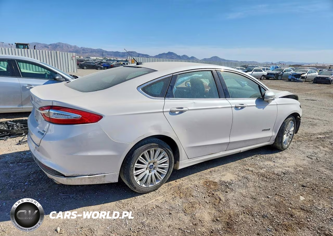 2013 Ford Fusion Se Hybrid VIN:3FA6P0LU2DR177536 - 3