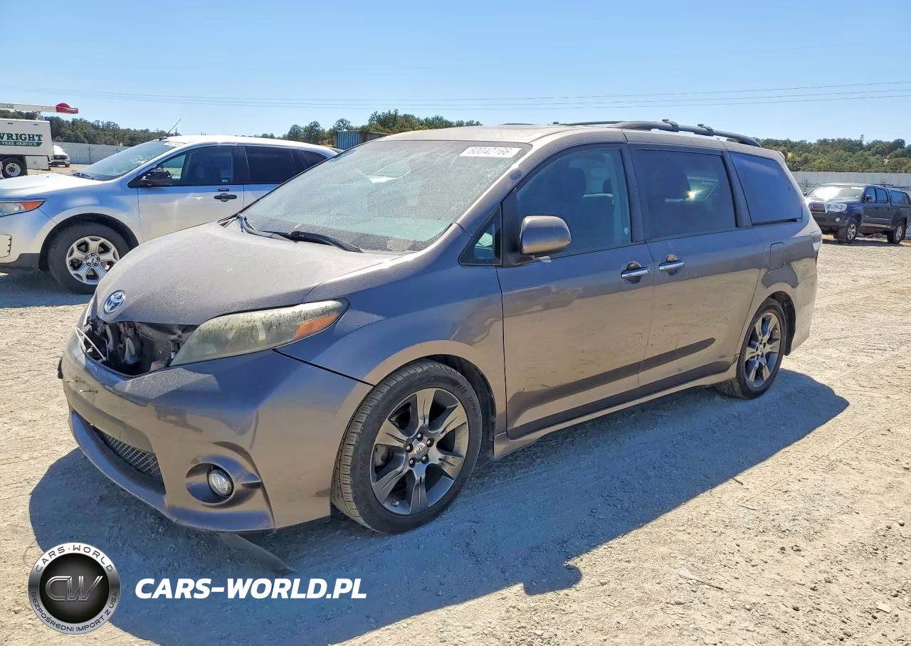 2015 Toyota Sienna Sport – zdjęcie 1 z 13