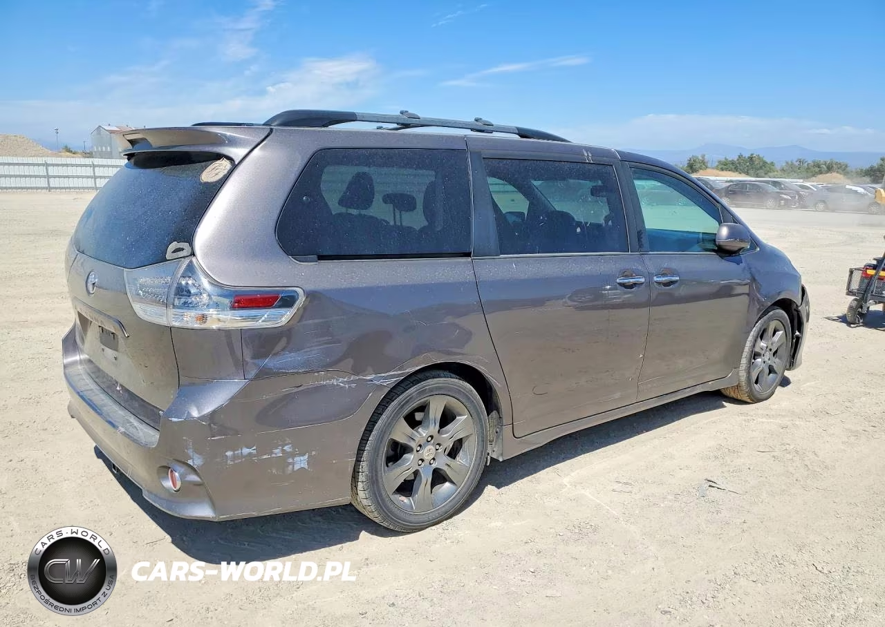 2015 Toyota Sienna Sport VIN:5TDXK3DC1FS613829 - 3