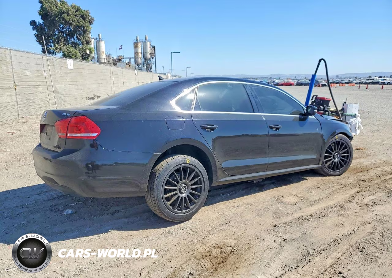 2013 Volkswagen Passat Se VIN:1VWBN7A31DC049270 - 3