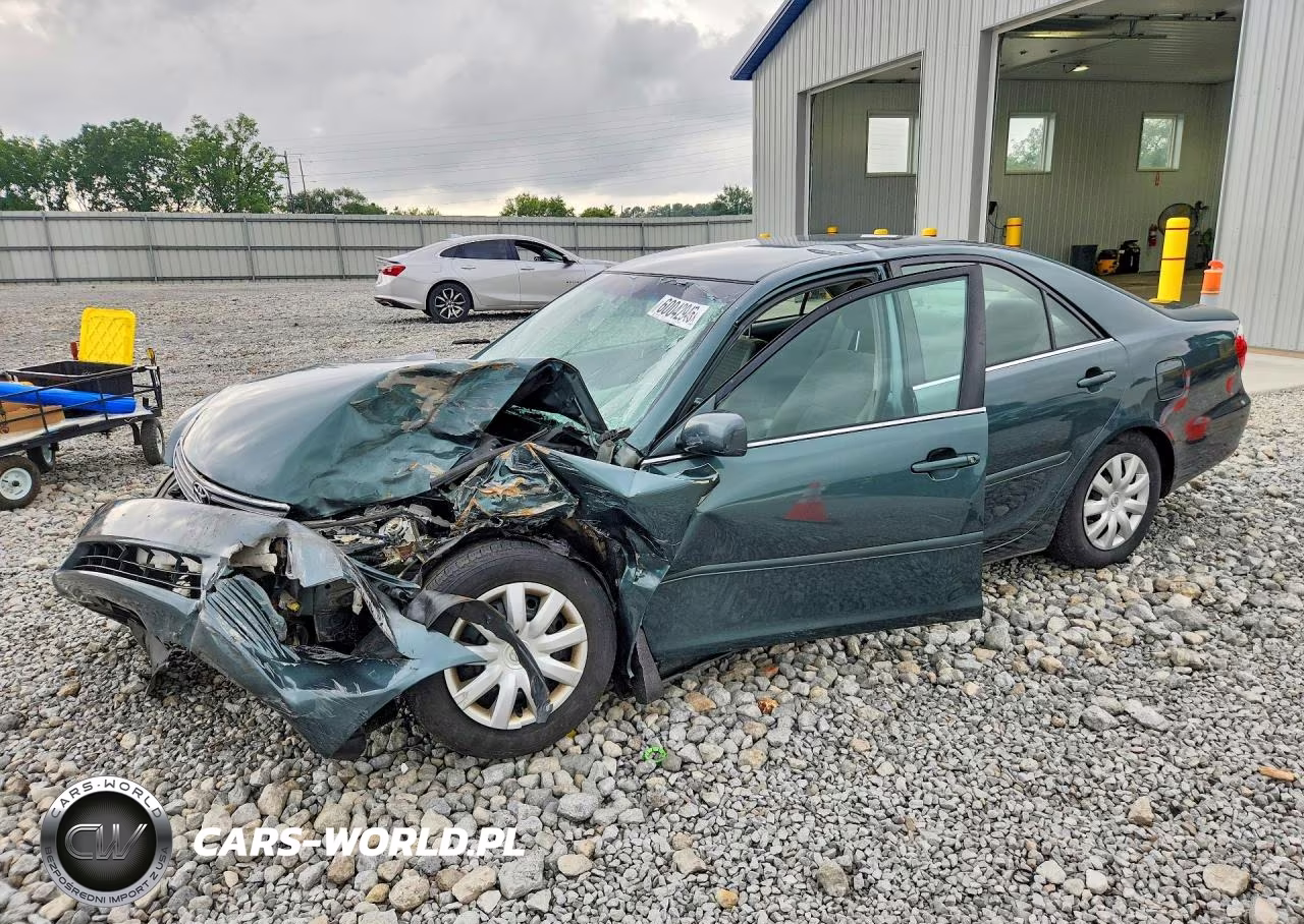 2005 Toyota Camry Le