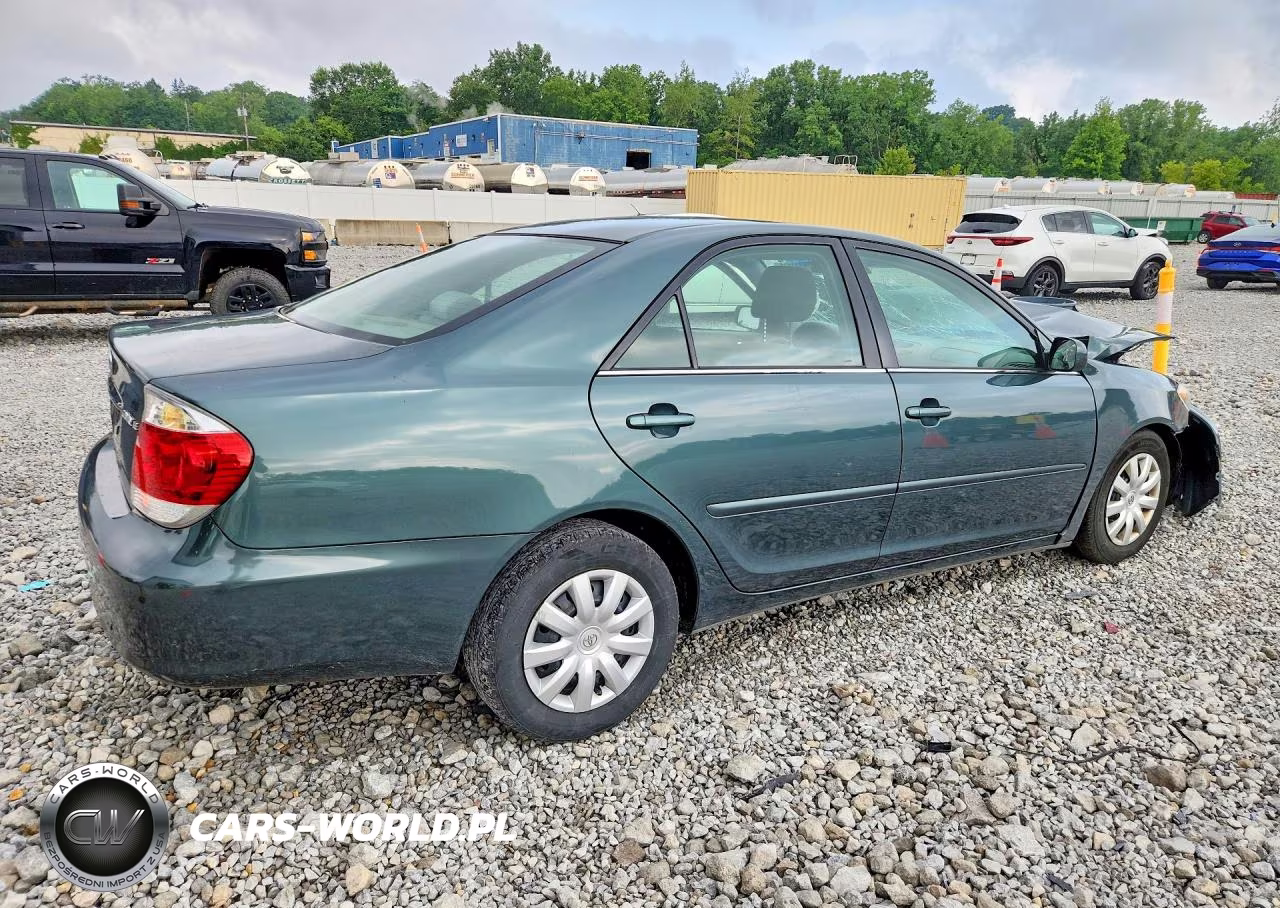 2005 Toyota Camry Le VIN:4T1BE32K05U397960 - 3