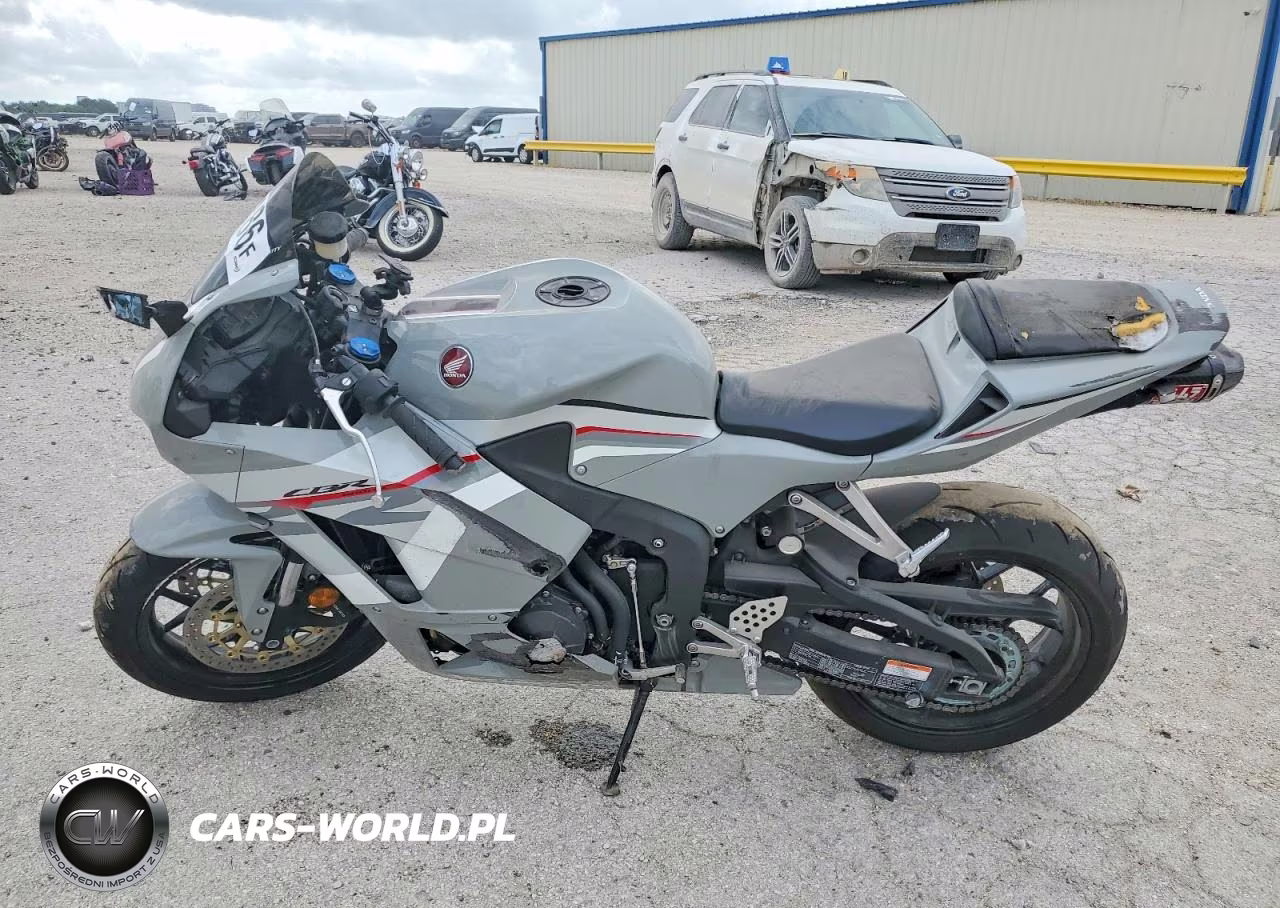 2026 Honda Cbr600 Rr VIN:JH2PC40H0TK301578 - 3