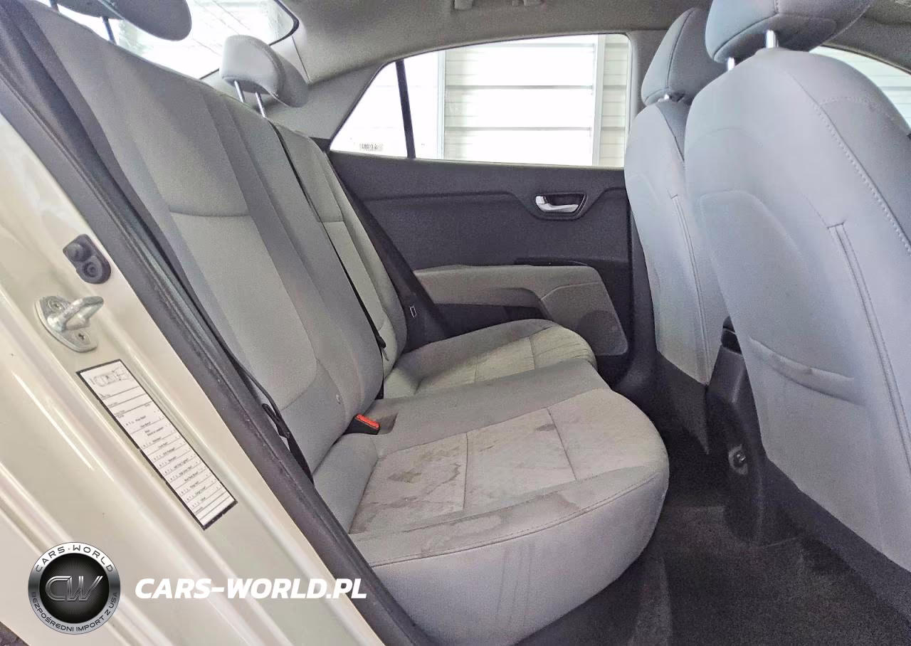 2018 Kia Rio S VIN:3KPA24AB3JE059042 - 10