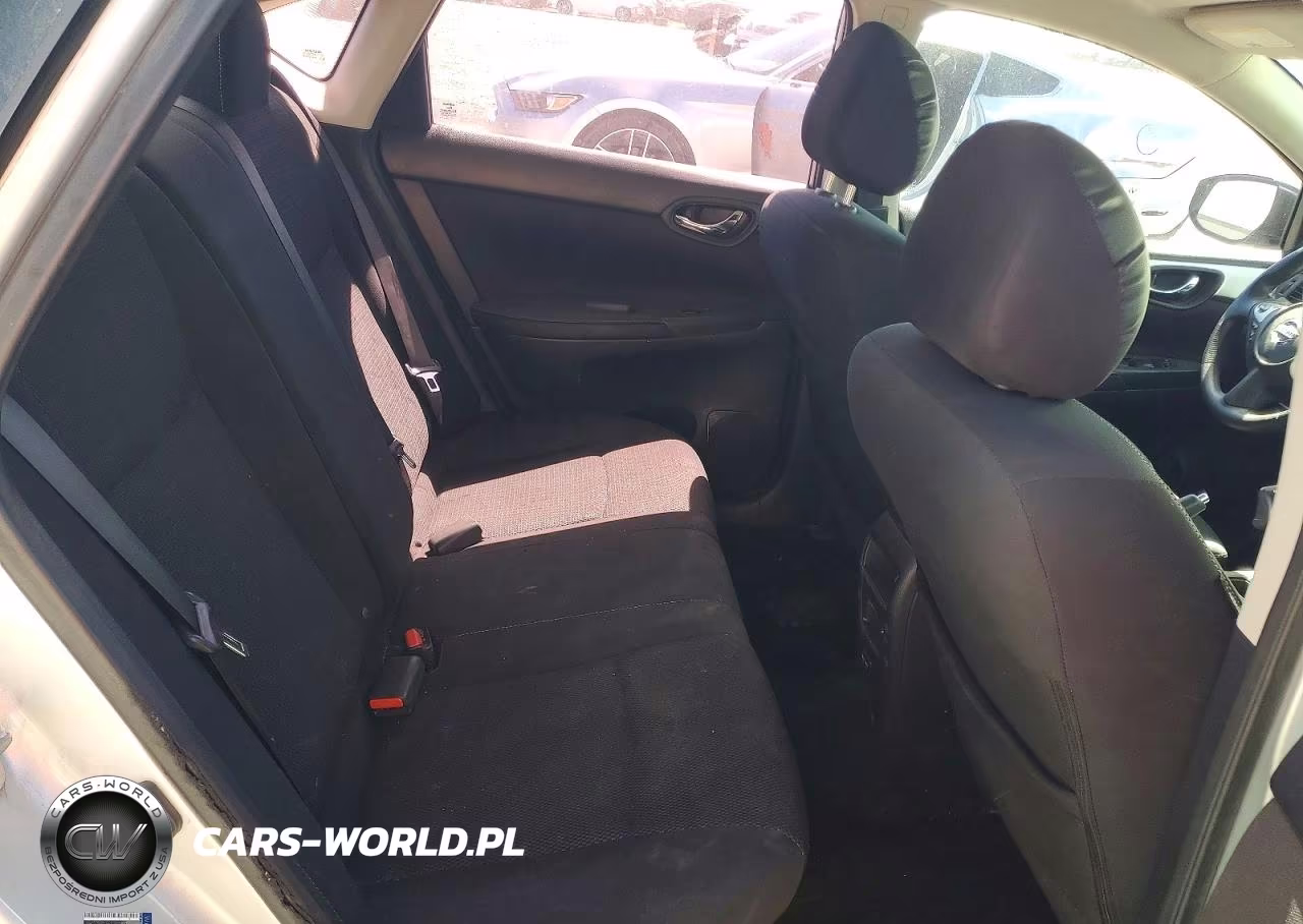 2019 Nissan Sentra S VIN:3N1AB7APXKY203069 - 10