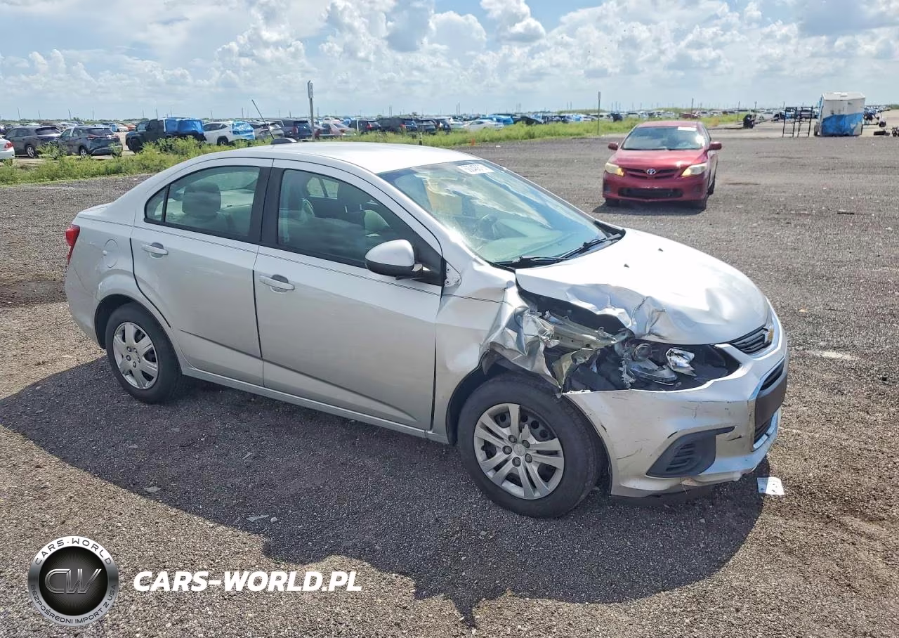2017 Chevrolet Sonic Ls VIN:1G1JB5SH6H4154580 - 4