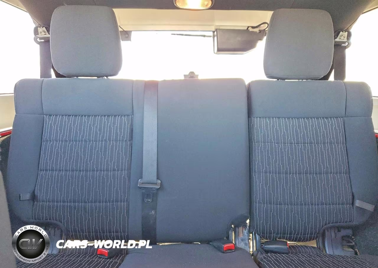2012 Jeep Wrangler Unlimited Sport VIN:1C4BJWDG0CL220032 - 10