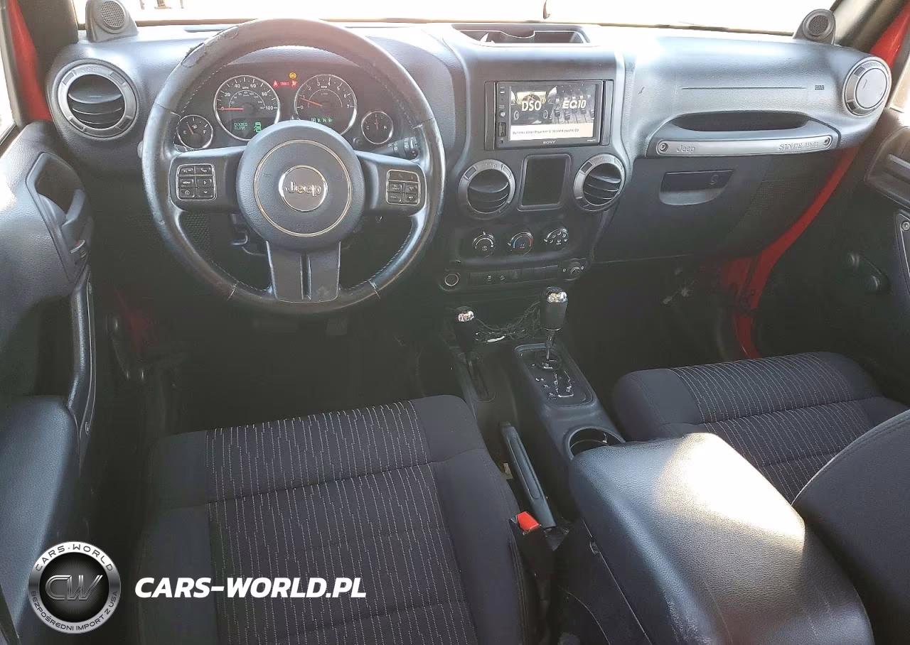 2012 Jeep Wrangler Unlimited Sport VIN:1C4BJWDG0CL220032 - 8