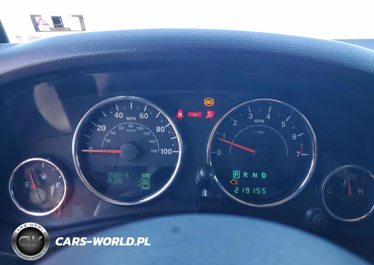 2012 Jeep Wrangler Unlimited Sport VIN:1C4BJWDG0CL220032 - 9