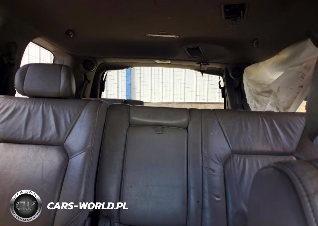 2011 Honda Pilot Touring VIN:5FNYF4H91BB077380 - 10