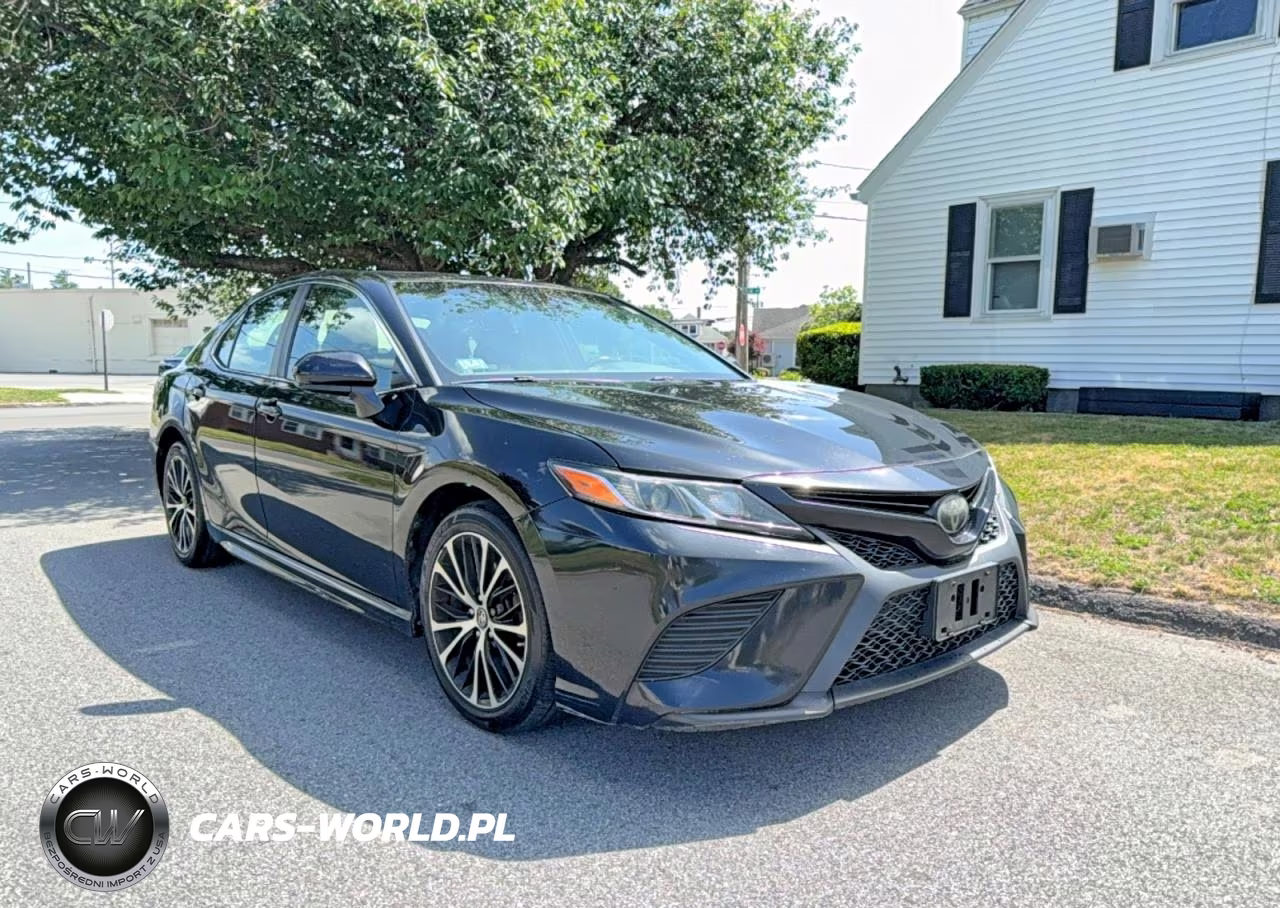2018 Toyota Camry Se – zdjęcie 1 z 10