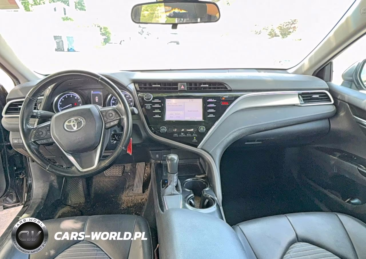 2018 Toyota Camry Se VIN:4T1B11HK8JU660245 - 9