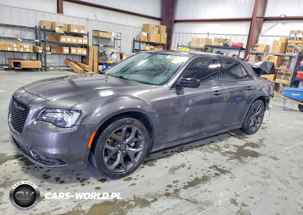 2023 Chrysler 300 Touring
