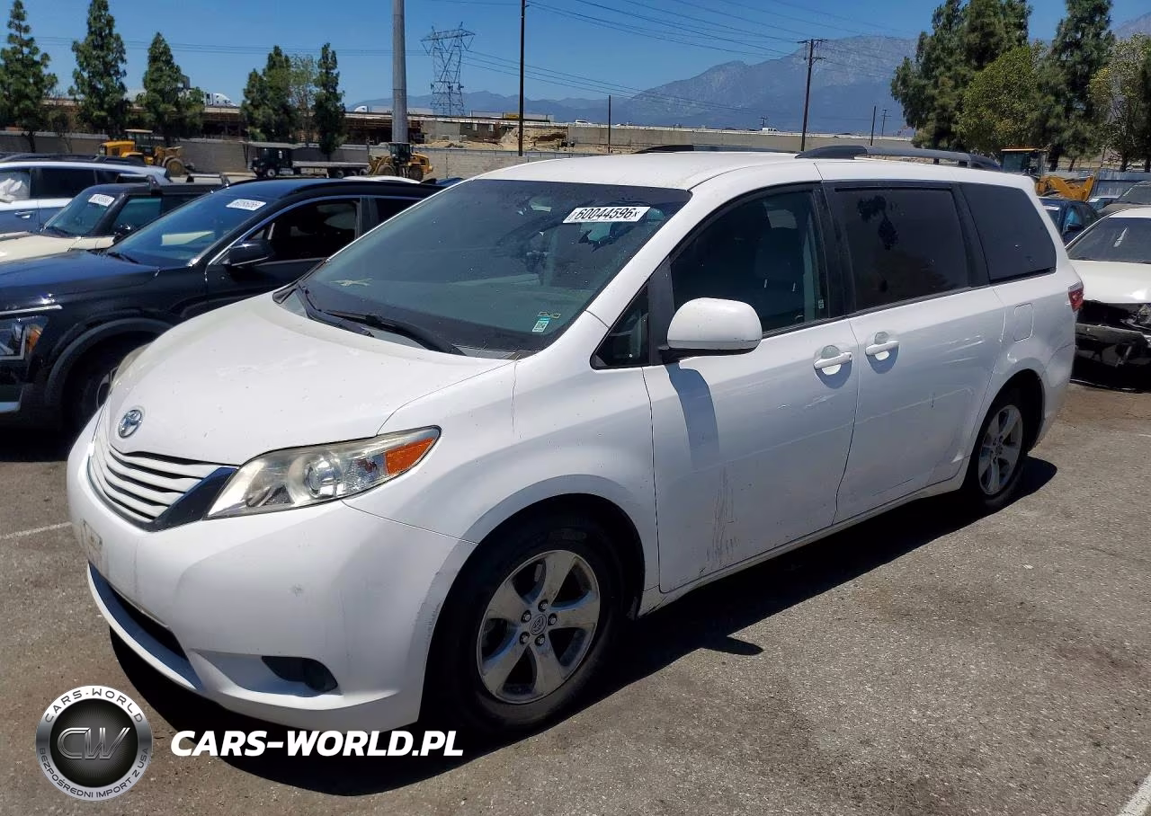 2015 Toyota Sienna Le