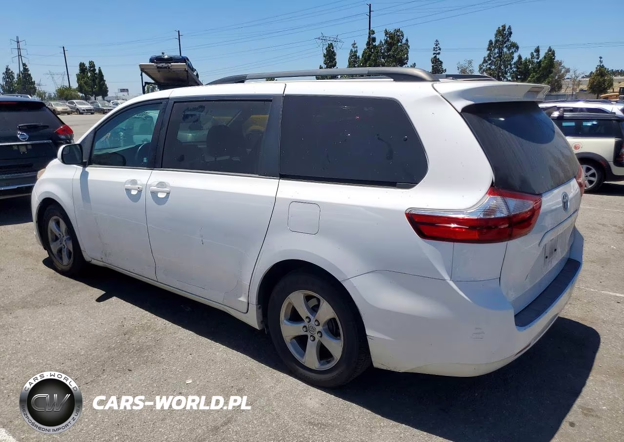 2015 Toyota Sienna Le VIN:5TDKK3DC3FS630402 - 2