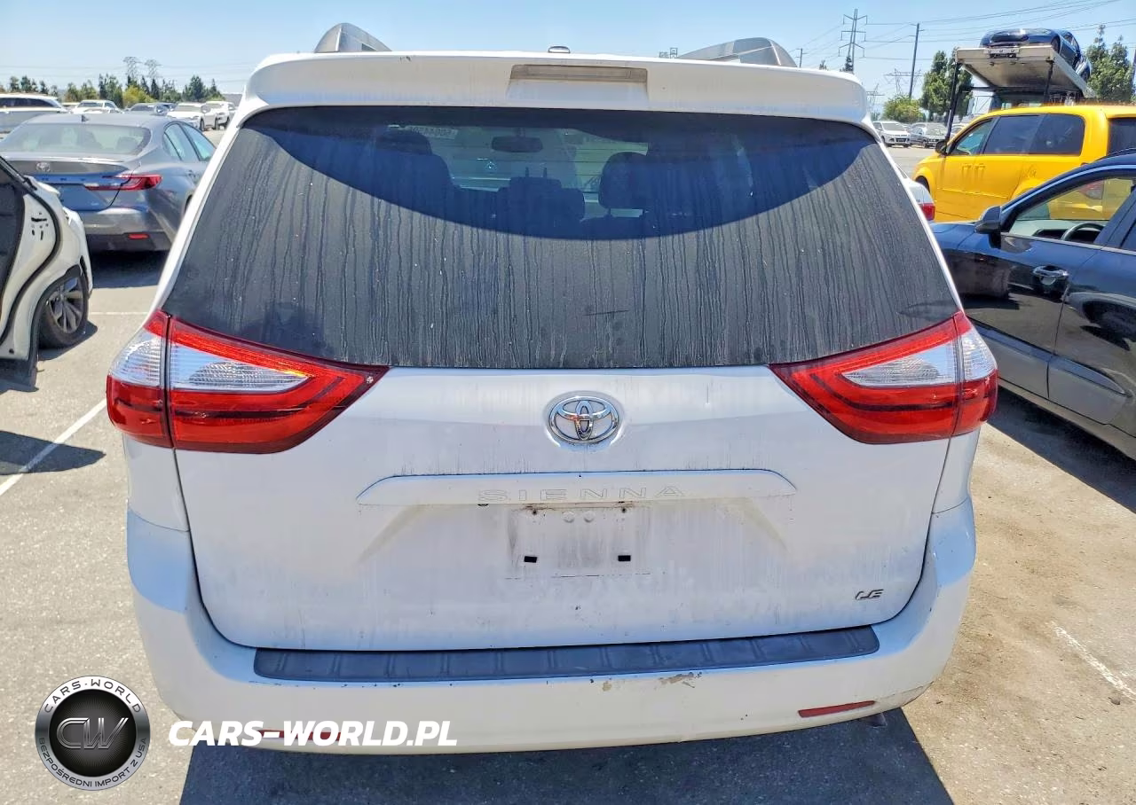 2015 Toyota Sienna Le VIN:5TDKK3DC3FS630402 - 6