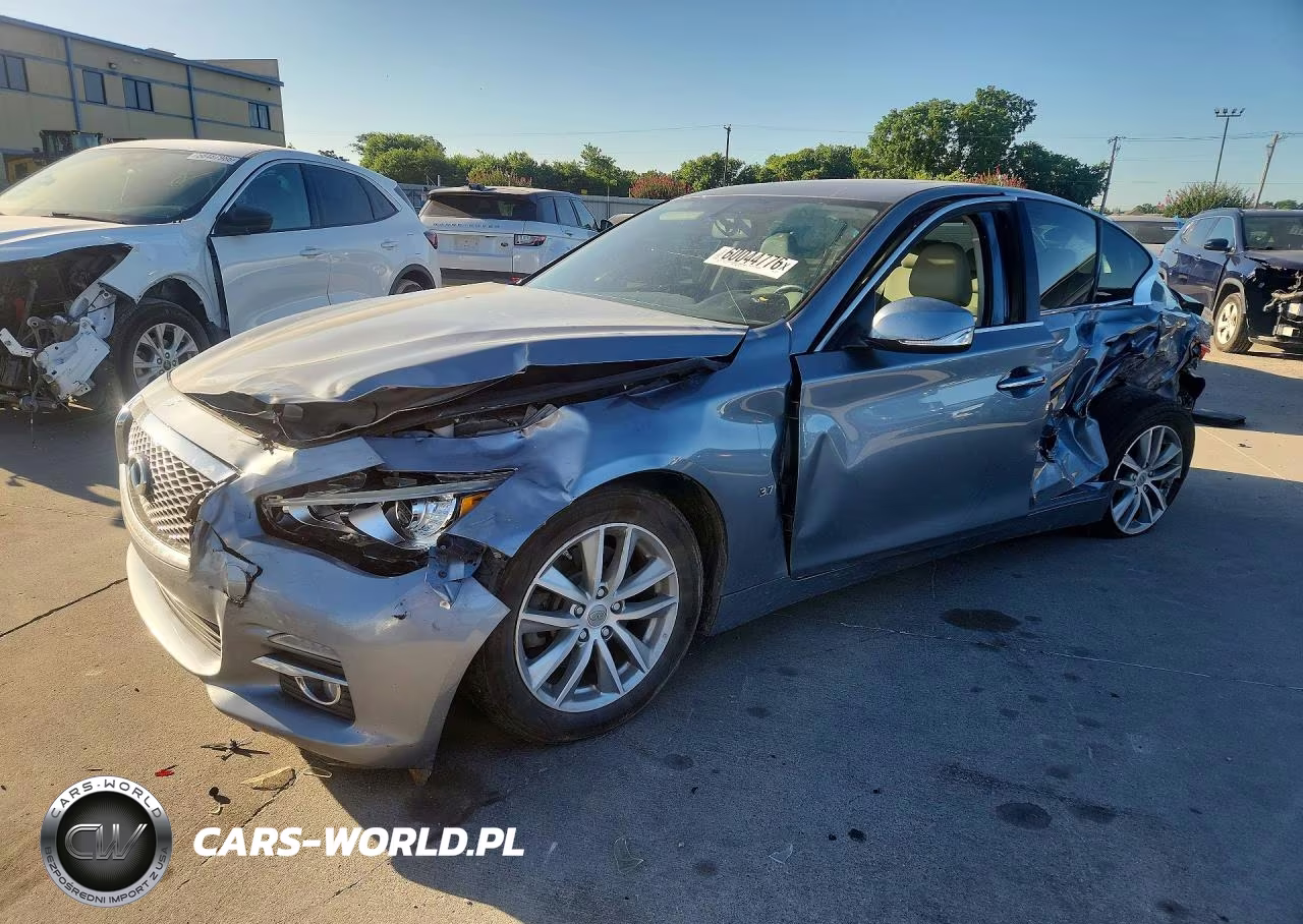2015 Infiniti Q50 Premium