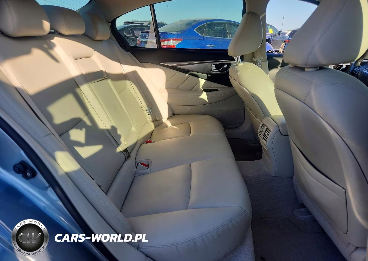 2015 Infiniti Q50 Premium VIN:JN1BV7AP1FM348702 - 10