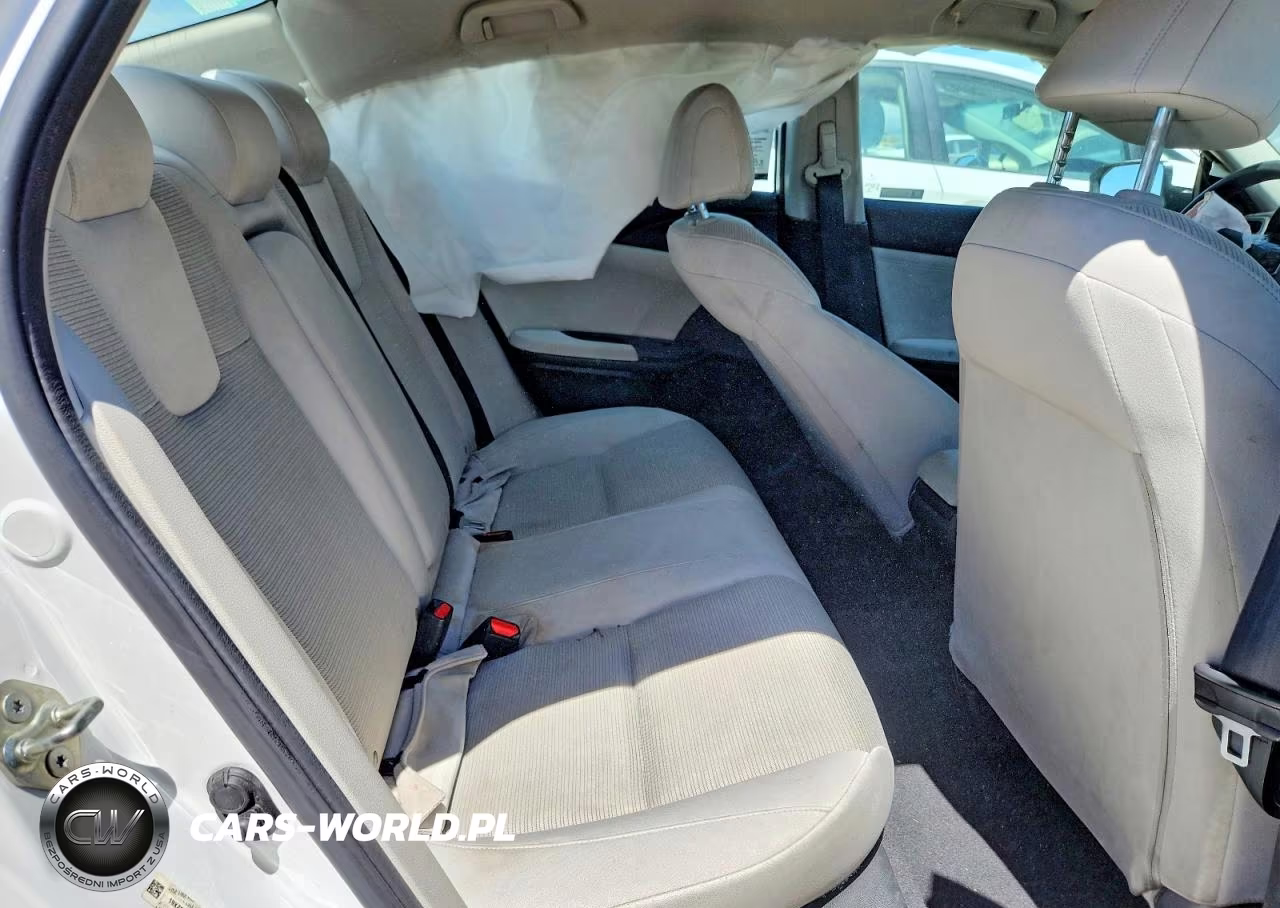 2019 Honda Insight Touring VIN:19XZE4F57KE034563 - 10