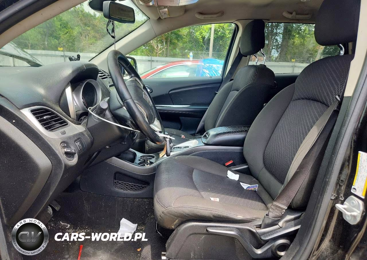 2019 Dodge Journey Se VIN:3C4PDCBB0KT804582 - 7
