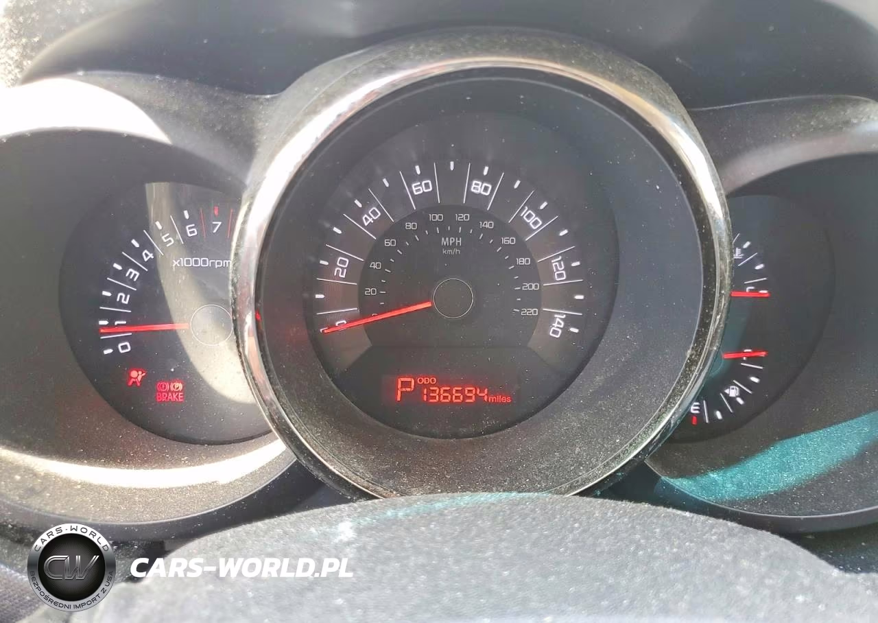 2011 Kia Soul VIN:KNDJT2A24B7331732 - 9