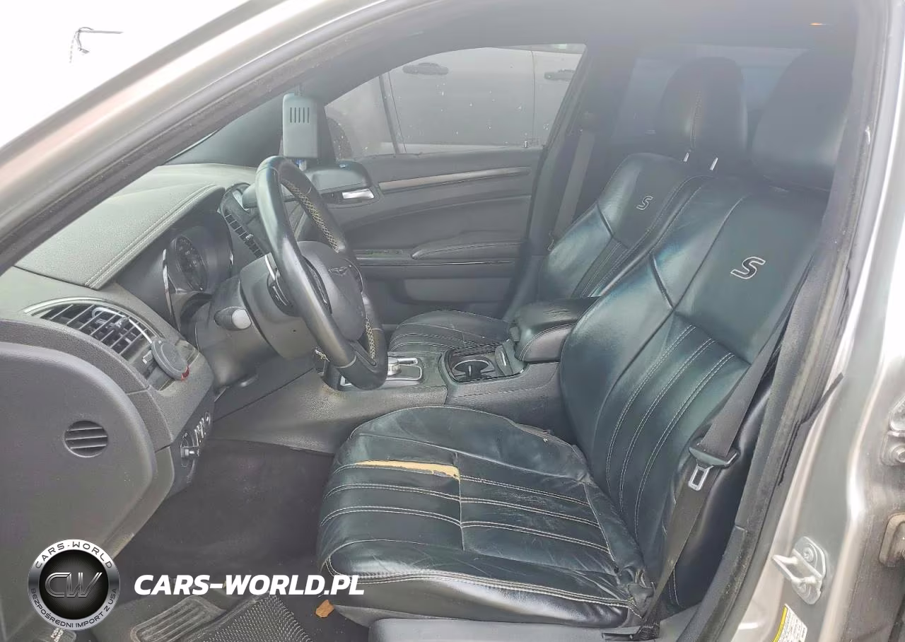 2016 Chrysler 300 S VIN:2C3CCABG0GH238476 - 7