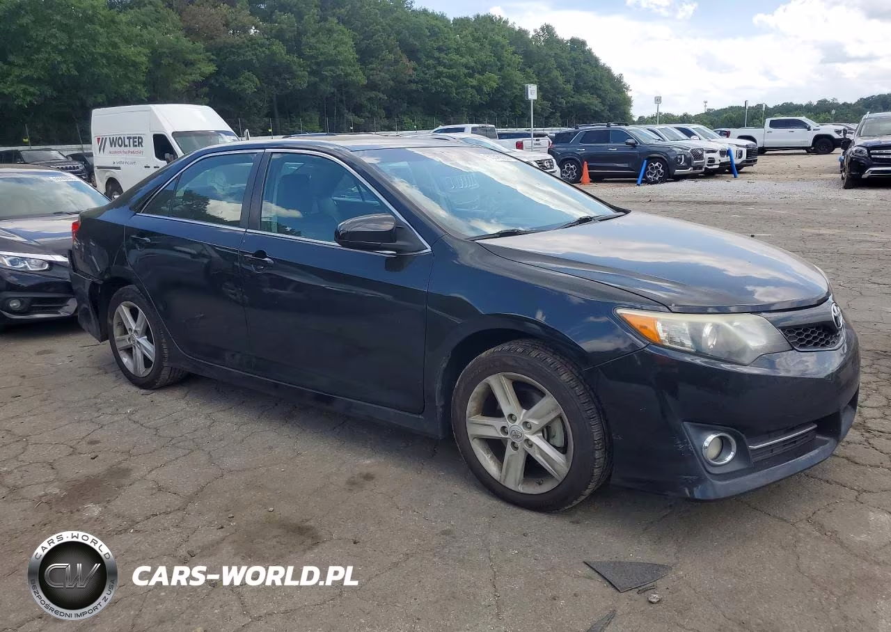 2013 Toyota Camry Se VIN:4T1BF1FK3DU224573 - 4
