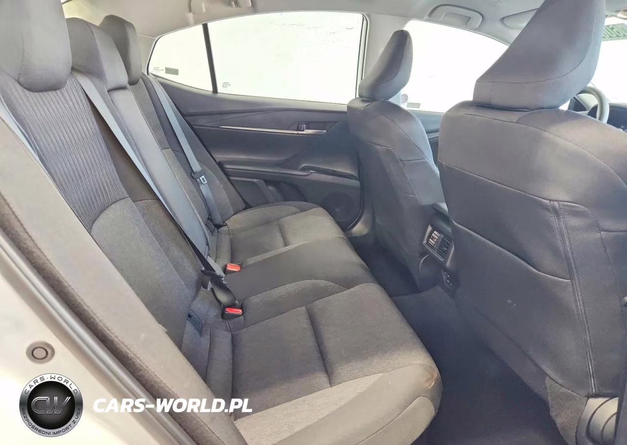 2026 Toyota Camry Le VIN:4T1DAACK5TU710022 - 10