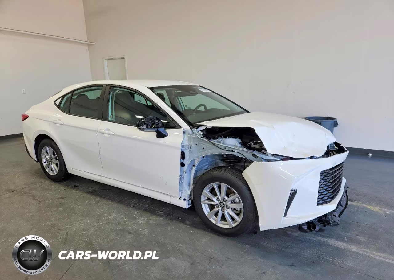 2026 Toyota Camry Le VIN:4T1DAACK5TU710022 - 4