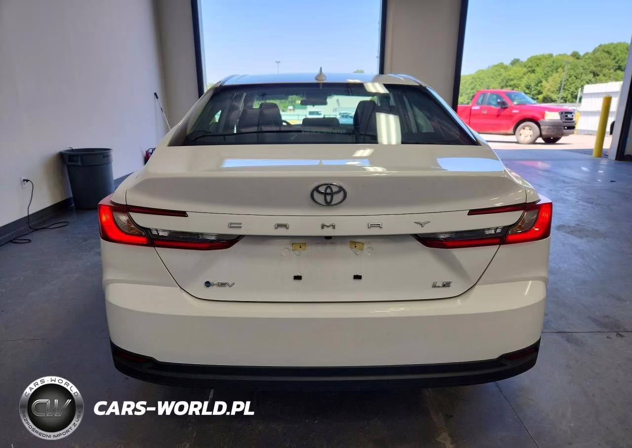 2026 Toyota Camry Le VIN:4T1DAACK5TU710022 - 6