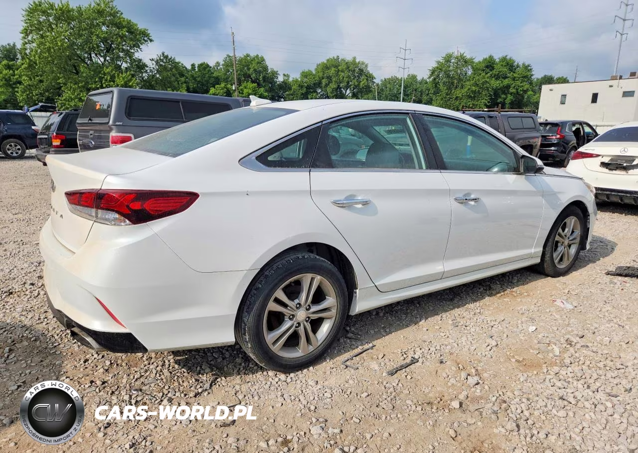 2018 Hyundai Sonata Sel+ VIN:5NPE34AF6JH728112 - 3