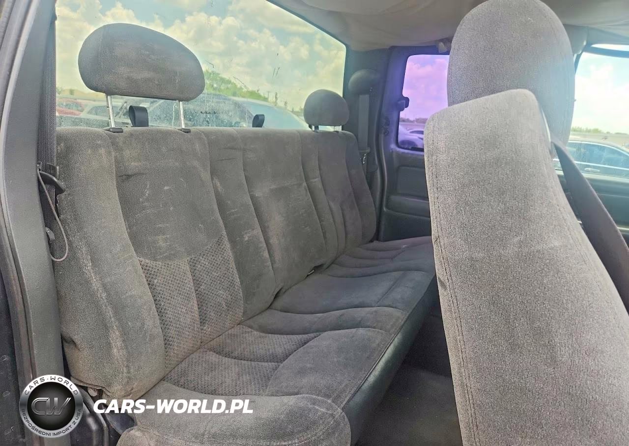 2004 Chevrolet Silverado C1500 VIN:2GCEC19V441282381 - 10
