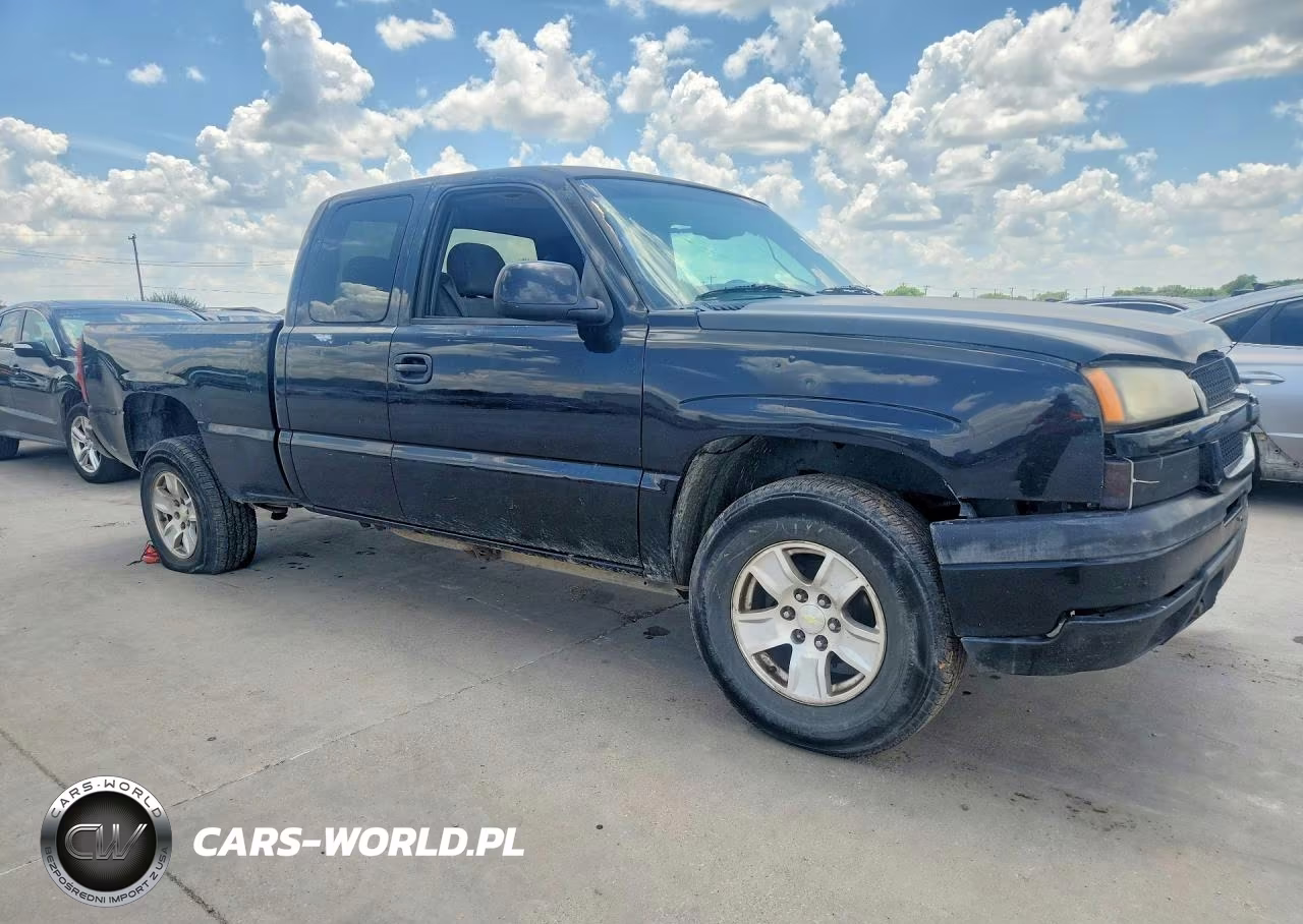 2004 Chevrolet Silverado C1500 VIN:2GCEC19V441282381 - 4