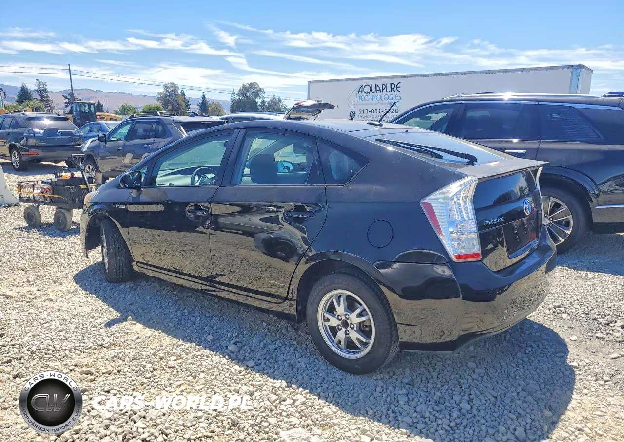 2011 Toyota Prius Two VIN:JTDKN3DU6B0257174 - 2