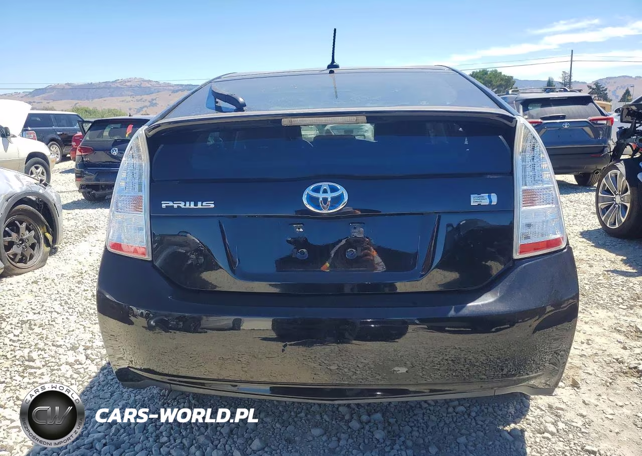 2011 Toyota Prius Two VIN:JTDKN3DU6B0257174 - 6