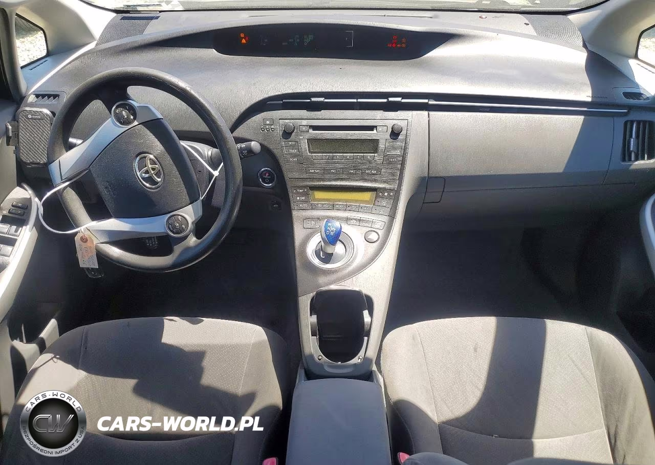 2011 Toyota Prius Two VIN:JTDKN3DU6B0257174 - 8