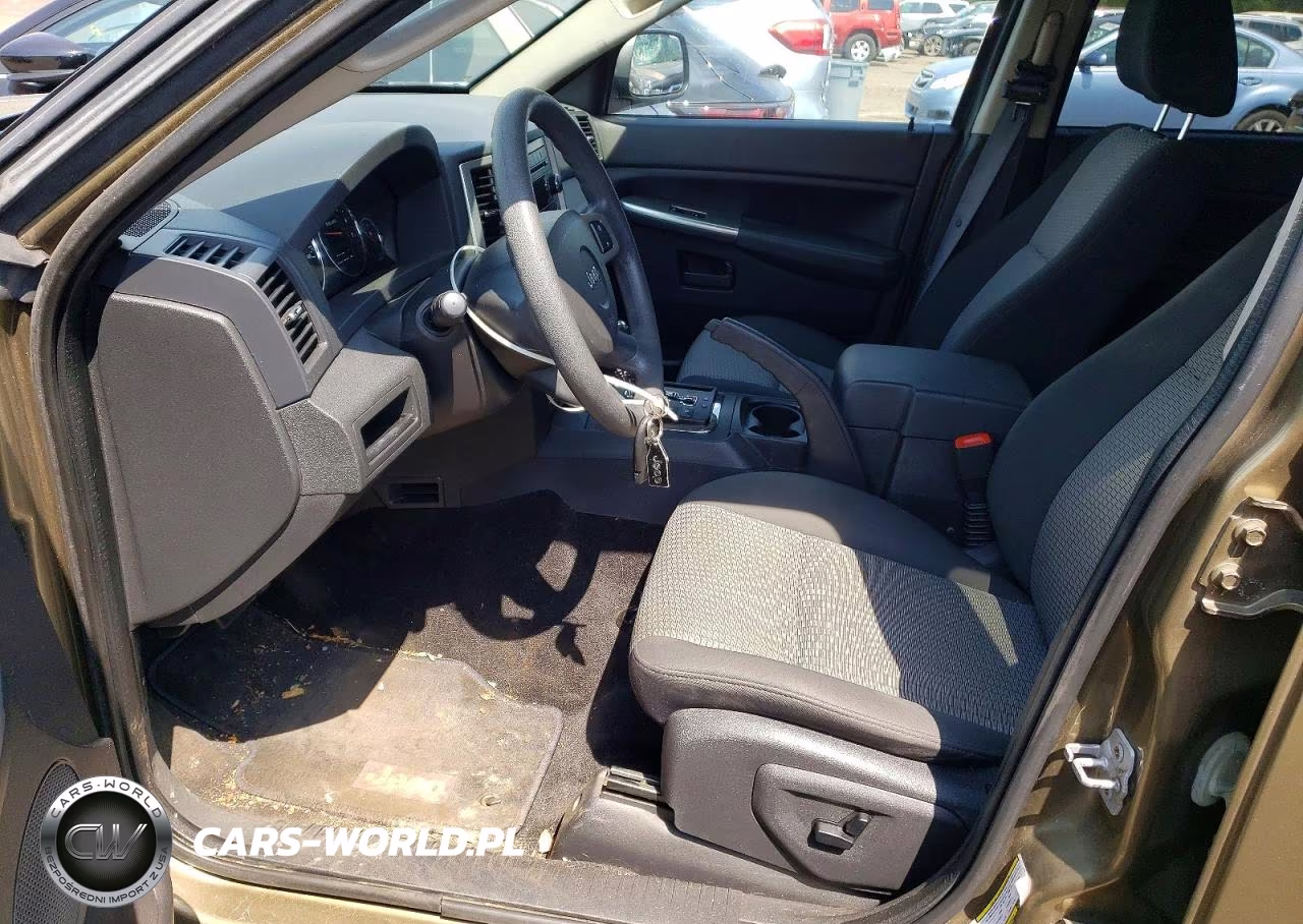 2008 Jeep Grand Cherokee Laredo VIN:1J8GR48K08C238211 - 7